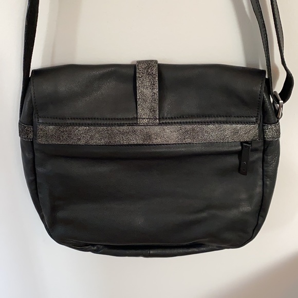 Leather crossbody - Picture 4 of 5